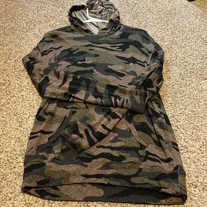Tunic length hooded camo sweatshirt
